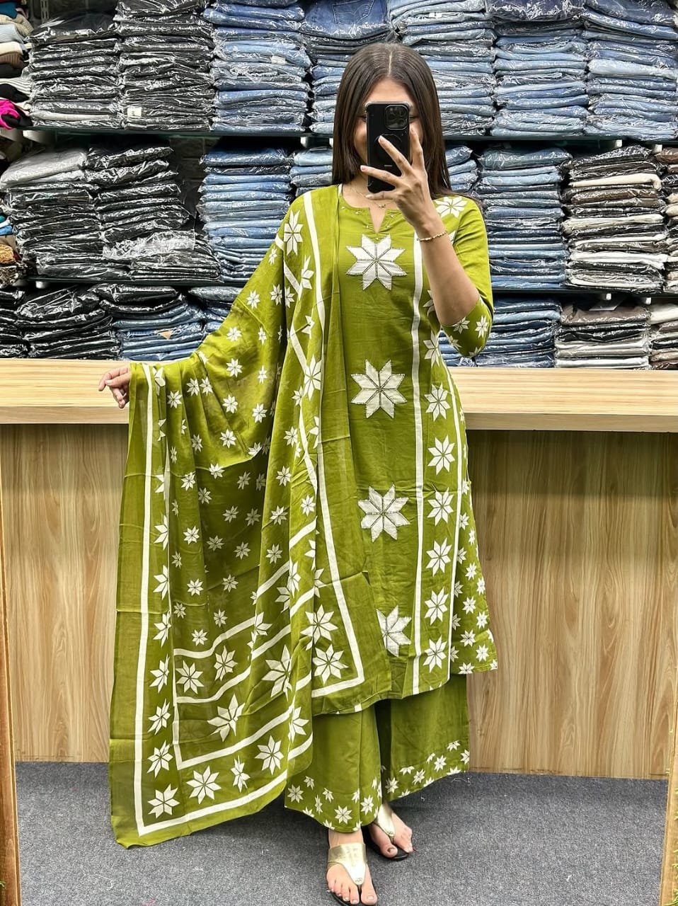 Beautiful Katha work on kurti