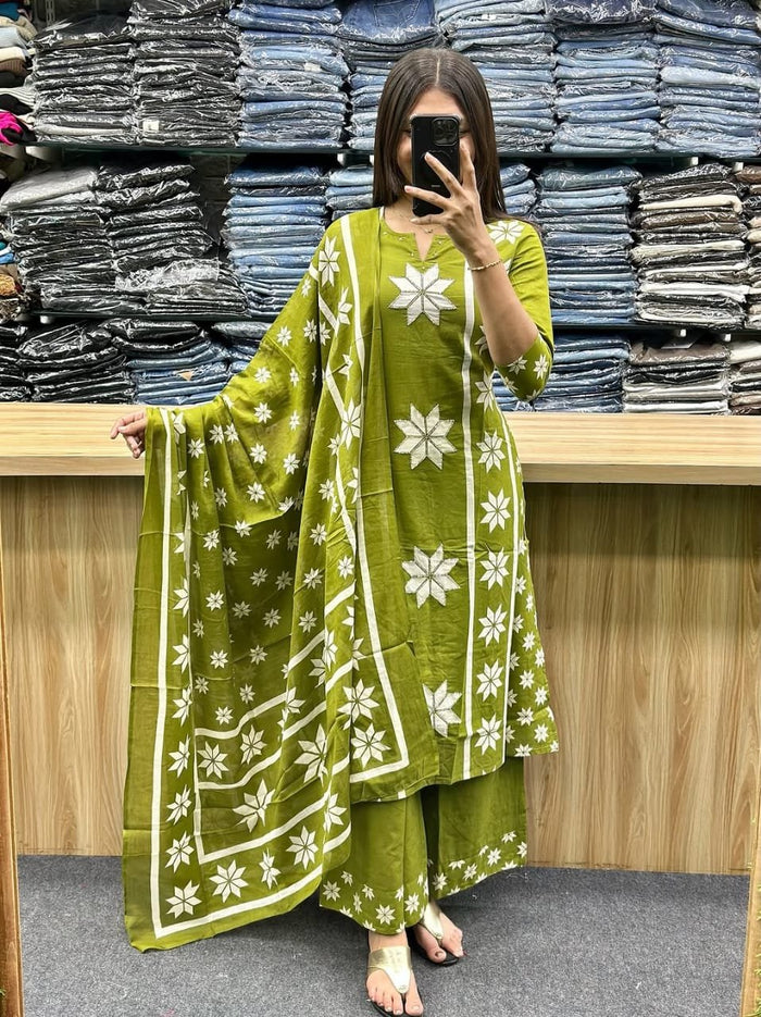 Beautiful Katha work on kurti