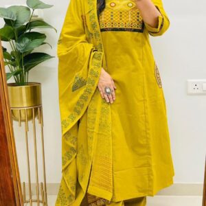 EMBROIDERED COTTON KURTI PANT