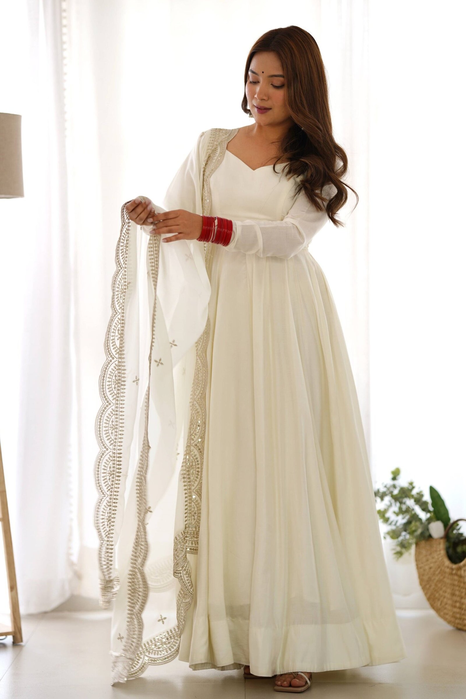 Exquisite White Heavy Pure Romansilk Anarkali Suit with Embroidery Sequence Dupatta Exquisite White Heavy Pure Romansilk Anarkali Suit with Embroidery Sequence Dupatta