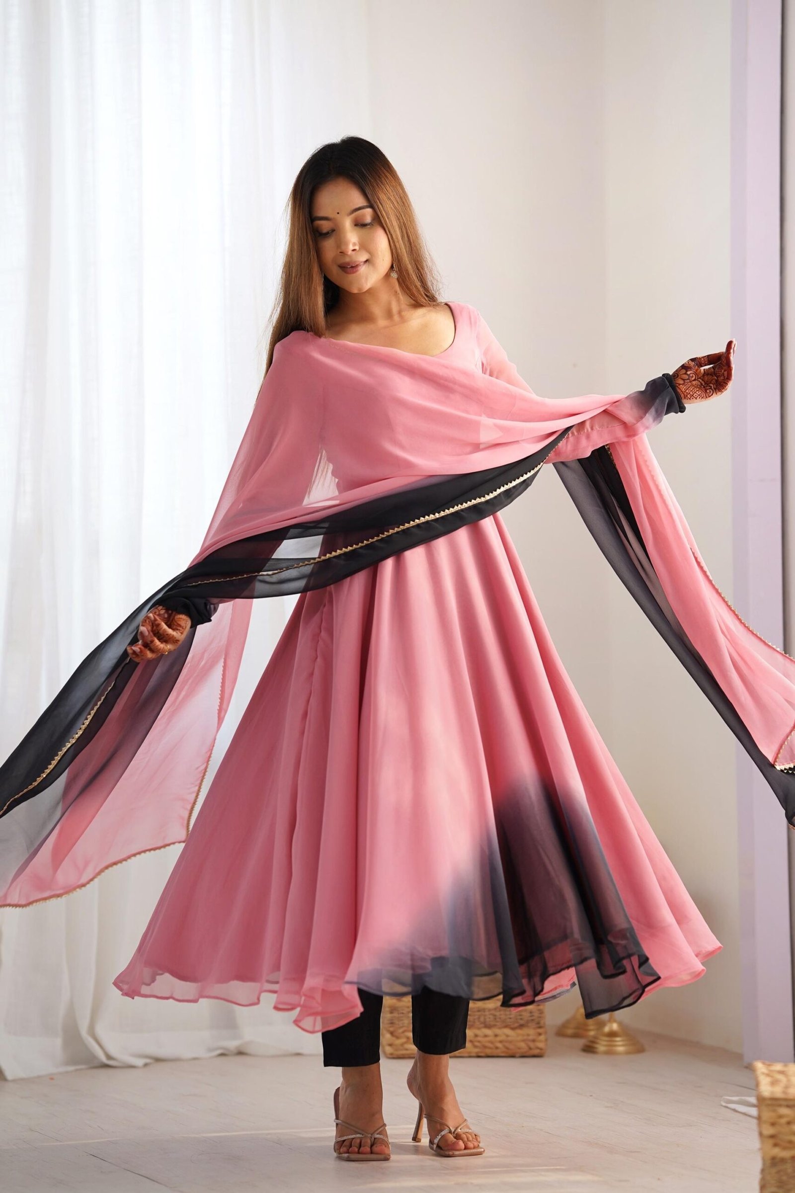 Elegant Pink Fox Georgette Anarkali Suit Elegant Pink Fox Georgette Anarkali Suit