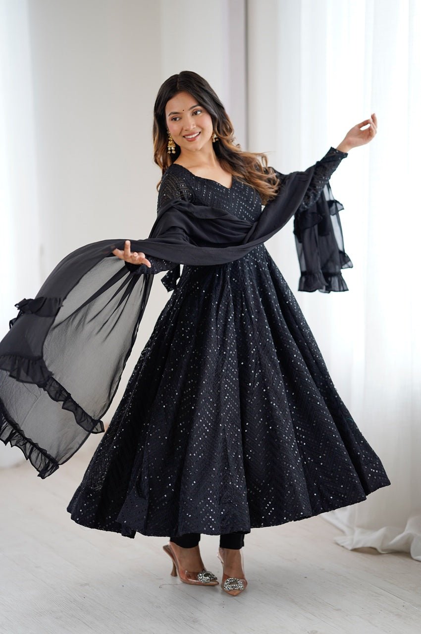 Black Lucknowi Anarkali Suit Set Black Lucknowi Anarkali Suit Set