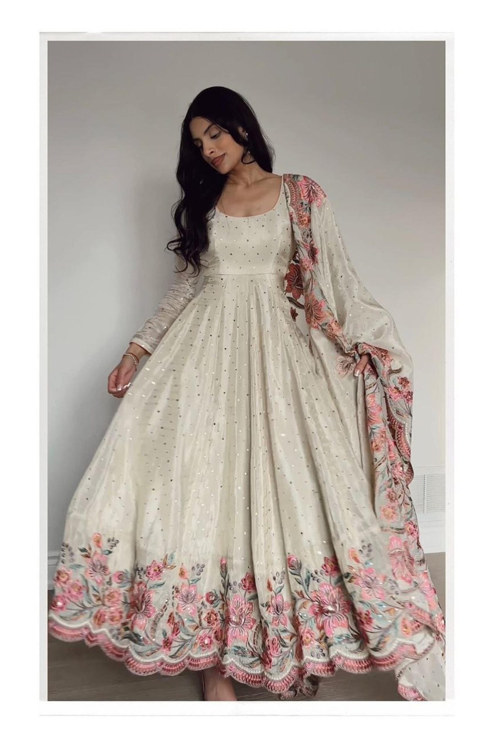 Off-White Vichitra Silk Gown Set Off-White Vichitra Silk Gown Set
