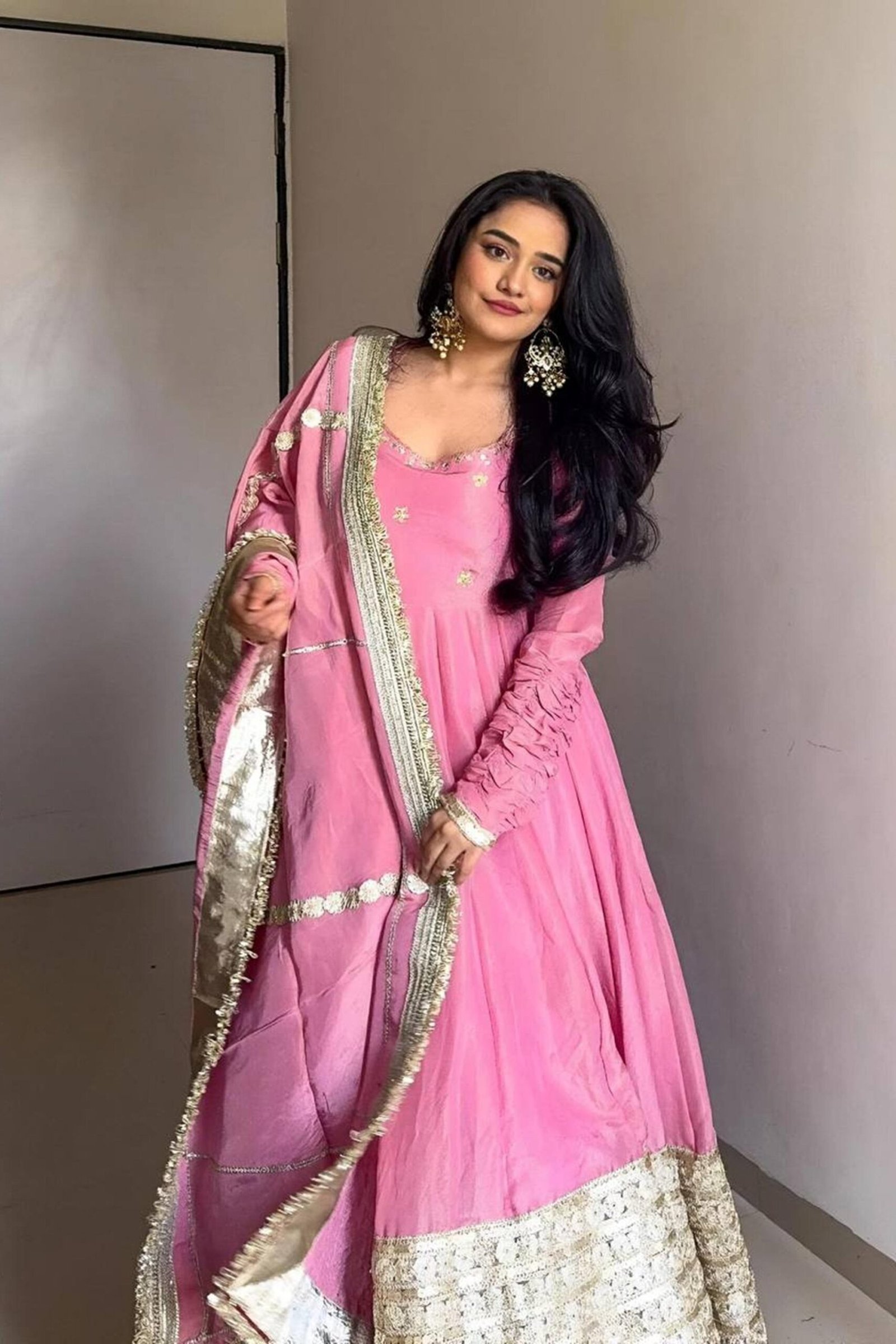 Pink Elegant Chinon Embroidered Suit Set Pink Elegant Chinon Embroidered Suit Set